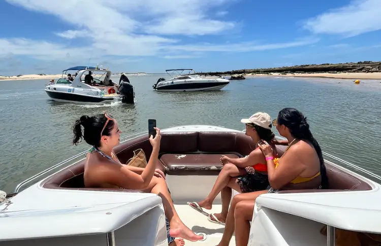 passeio-barco-golfinhos-pipa-natal-rn